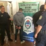 Dos sujetos detenidos por asaltar un comercio