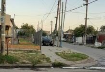 Perdió el control de su rodado y terminó en la vereda