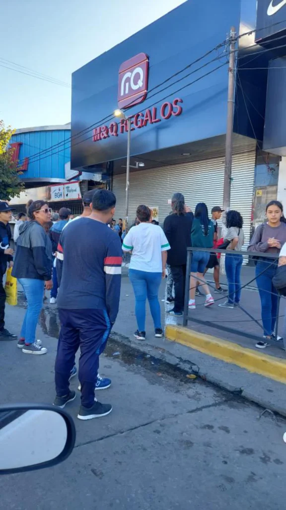 Intentaron saquear la tienda M&Q regalos de Solano 