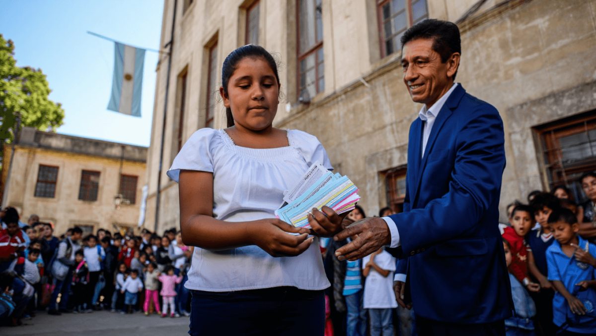 Vouchers educativos: ¿expanden la elección o contienen el gasto familiar?