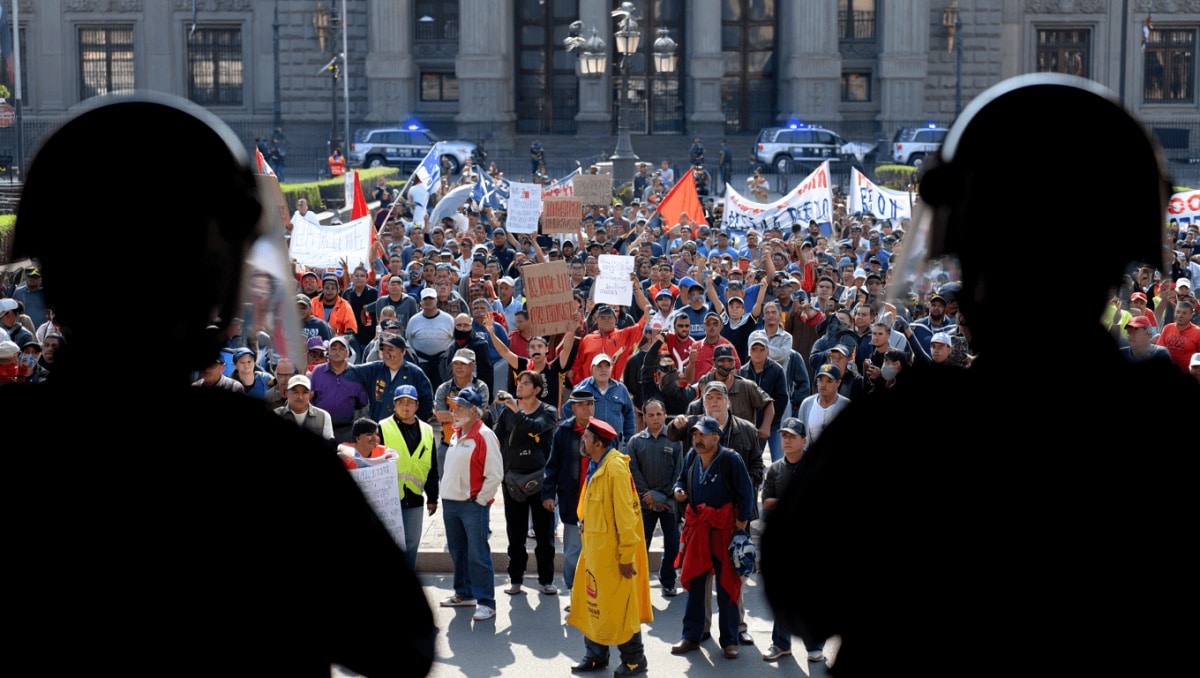 Los gremios tucumanos salieron a la calle en rechazo al proyecto de la reforma laboral
