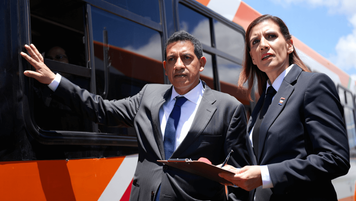 Jaldo y Chahla acordaron avanzar en una reingeniería del transporte público