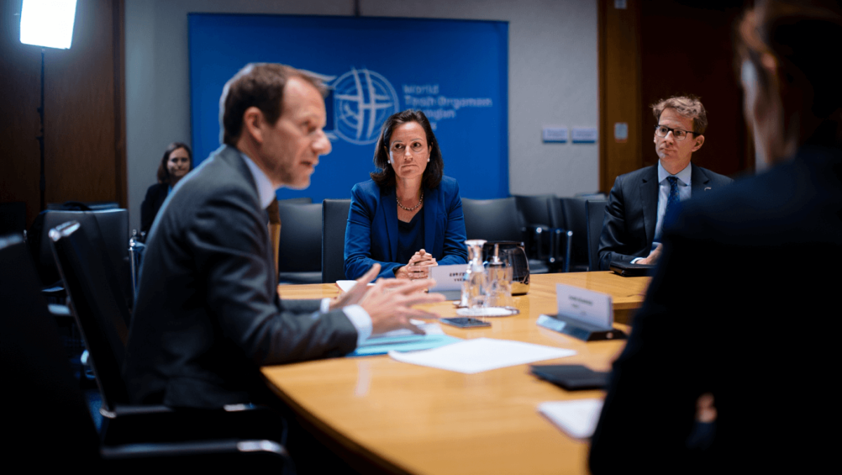 La Unión Europea lidera una iniciativa para sostener el sistema de comercio global