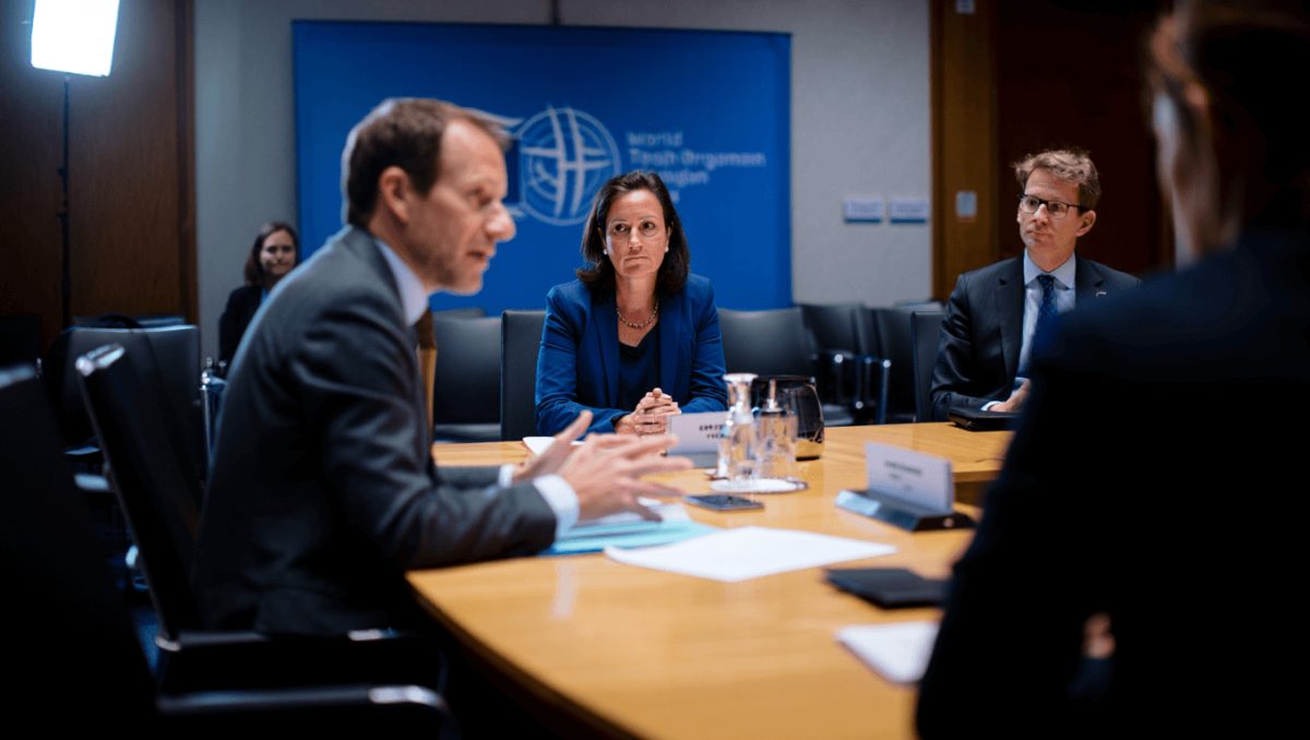 La Unión Europea lidera una iniciativa para sostener el sistema de comercio global