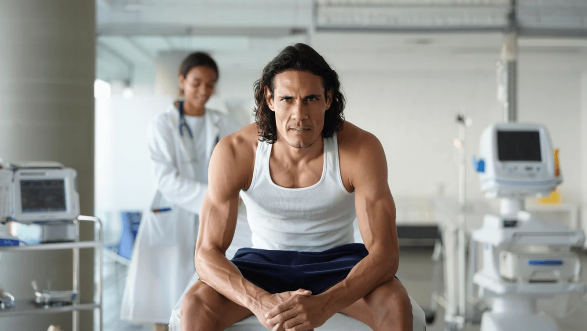 Delgado, sobre la situación física de Cavani en Boca: "Le hicieron dos bloqueos y se está recuperando"