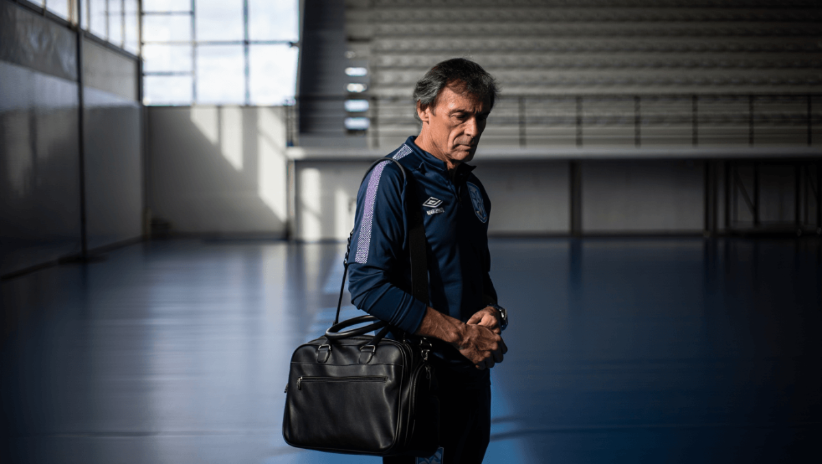 Iv&aacute;n Delfino, DT de Estudiantes de R&iacute;o Cuarto