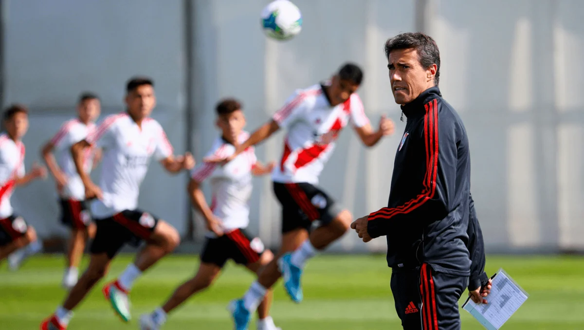 Qué jugadores de River podrían beneficiarse con la llegada de Coudet y cuál es su plan con los juveniles
