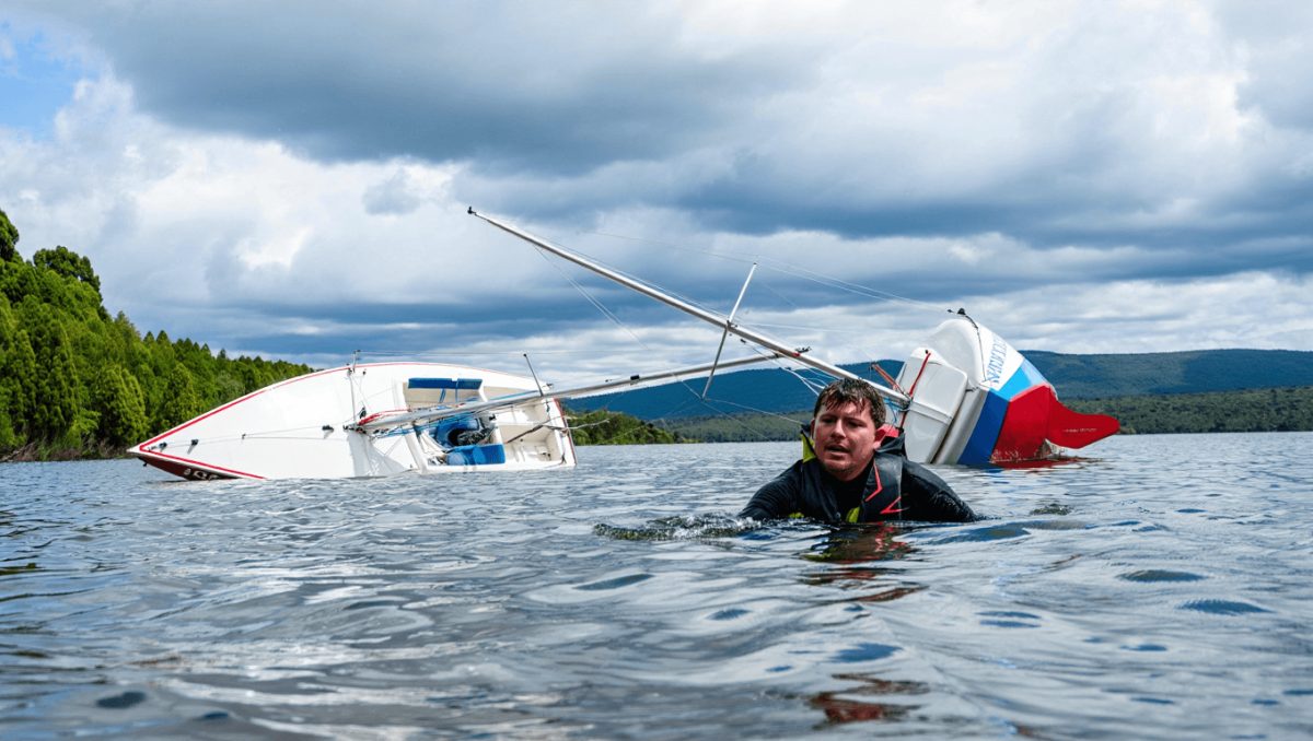 Un hombre murió tras el vuelco de dos veleros en el Lago Epuyén