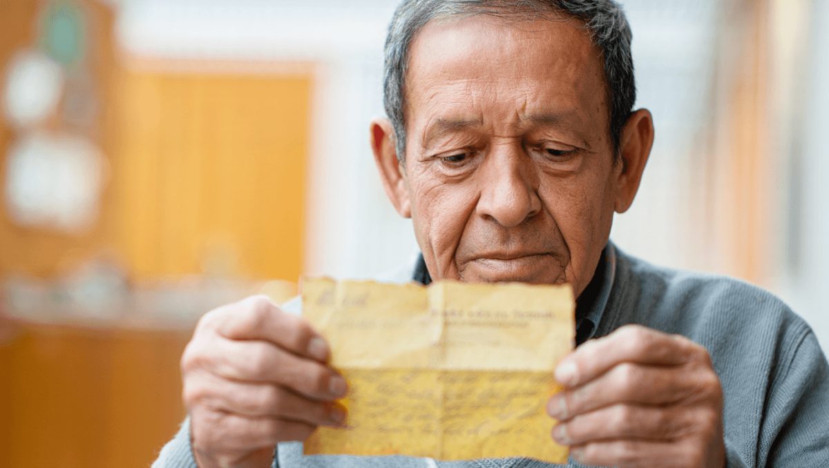 Odisea de un veterano de Malvinas: hace 42 años le robaron una carta enviada desde las islas, ahora la vio en venta en internet y logró frenar la subasta en eBay