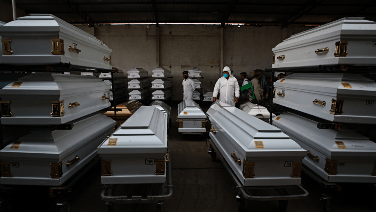 Por una falla en una válvula no funcionan los crematorios en un cementerio y se acumularon unos 200 cuerpos desde hace un mes