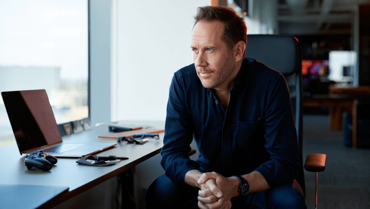 Videojuegos. Entrevista con Gregory Louden, desarrollador creativo de Saros: así se hizo el mejor juego de 2026