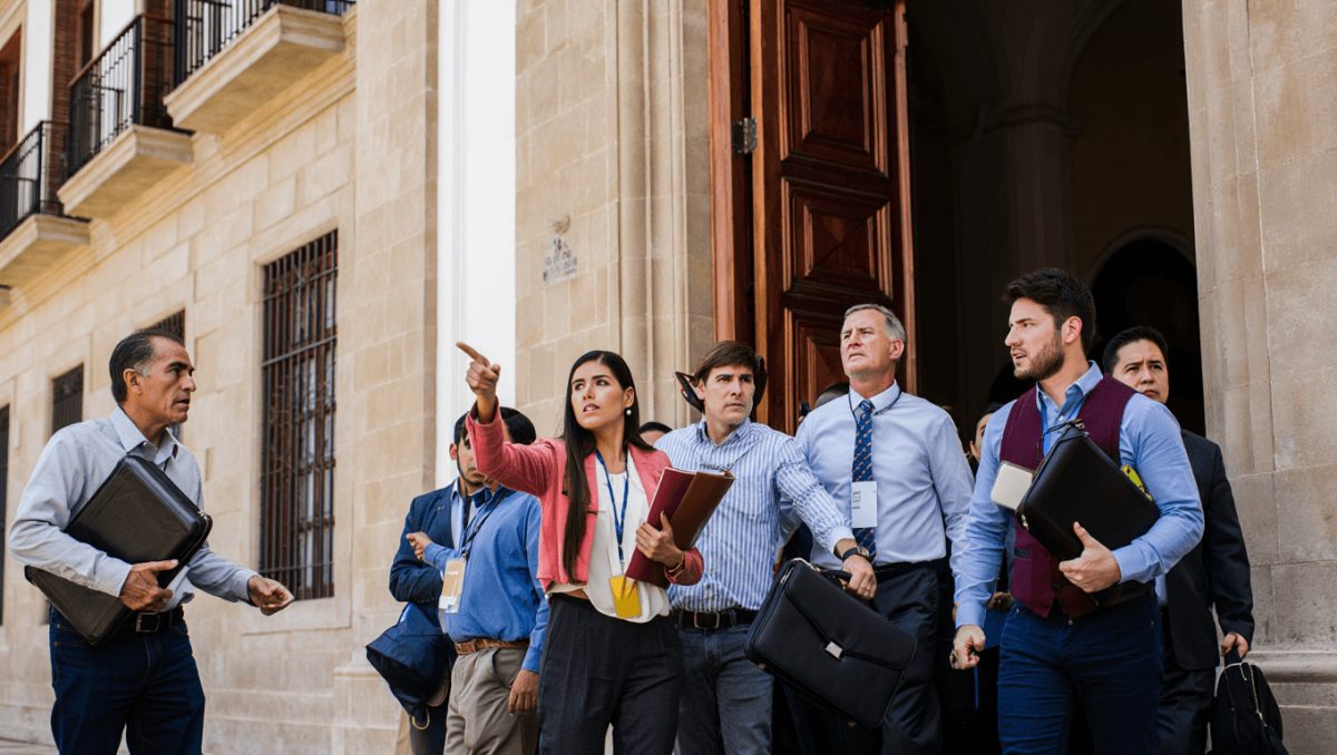 Nueva ofensiva judicial en la UNT: piden anular la elección de la decana de Medicina