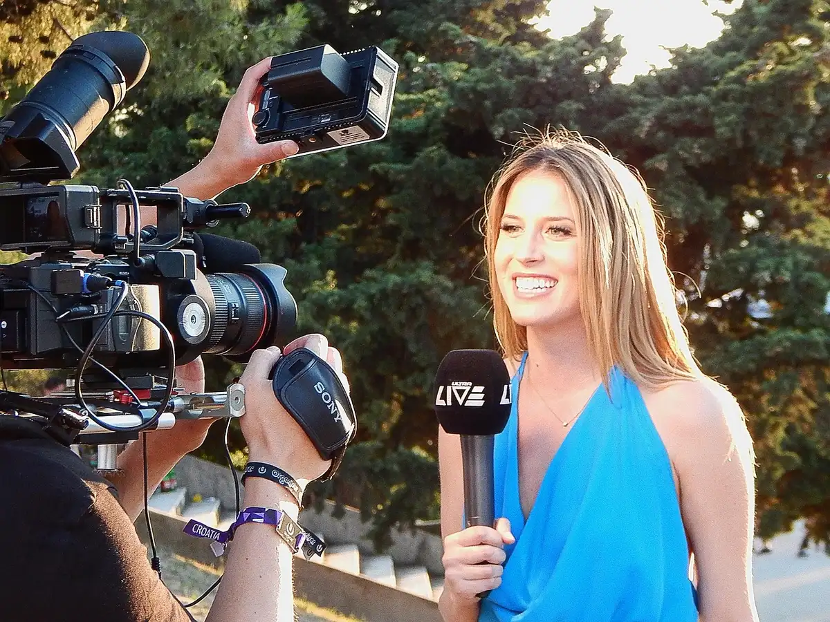 Maia Reficco durante una entrevista en evento de promoci&oacute;n